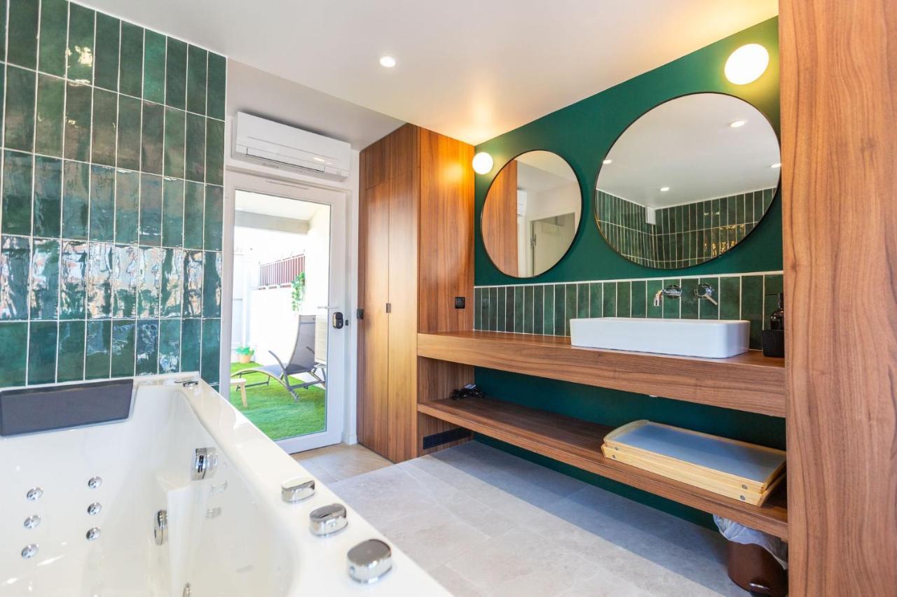 Love Room Du Mont D'Or - Baignoire Spa - Minibar Offert Marseille Exteriér fotografie