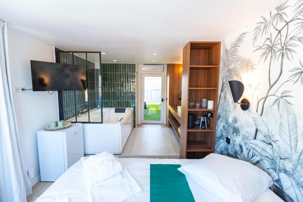 Love Room Du Mont D'Or - Baignoire Spa - Minibar Offert Marseille Exteriér fotografie